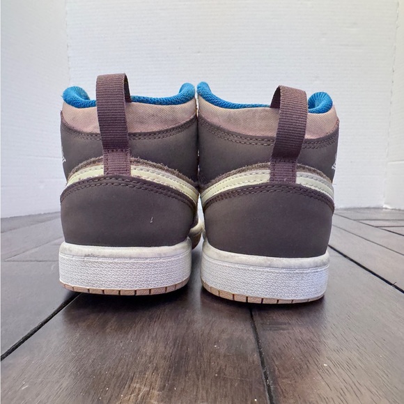 Nike GS Air Jordan 1 Mid SE Cacao Wow Ale Brown / Green 2.5 Youth EUC DZ6338-200 - Picture 5 of 8